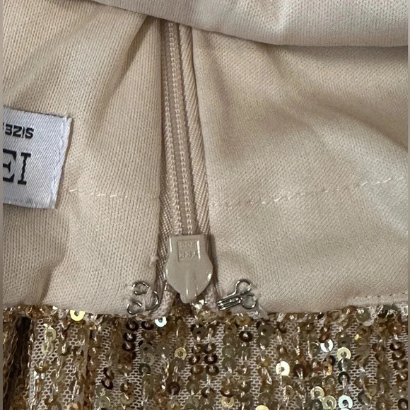 Mac Duggal SEQUINED HALTER NECK BELTED SOFT TIE Gown SIZE 14 - Picture 12 of 15